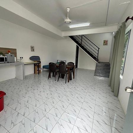 Inderapura Villa Free Parking Σαχ Αλάμ Εξωτερικό φωτογραφία